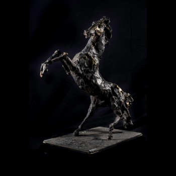Cavallo rampante, bronze sculpture by Lorenzo Cascio